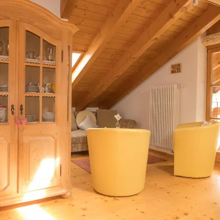 Haus Alpenstern Апартаменты *