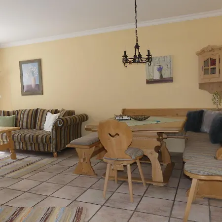 Haus Alpenstern Грайнау